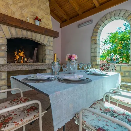 Rossa Lägenhet Kampor