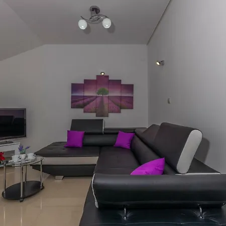 Apartment Rossa *