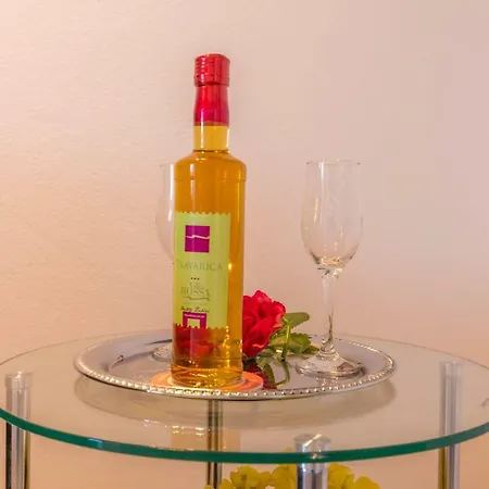 Rossa Apartment