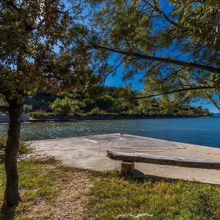 Rossa Lägenhet Kampor