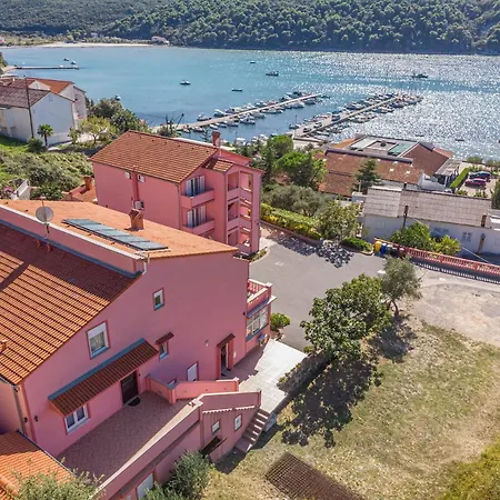 Apartment Rossa *