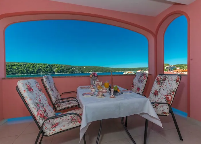 Rossa Apartment