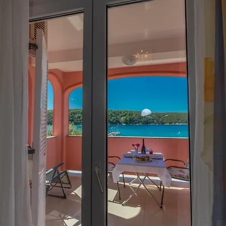 Rossa Apartman *